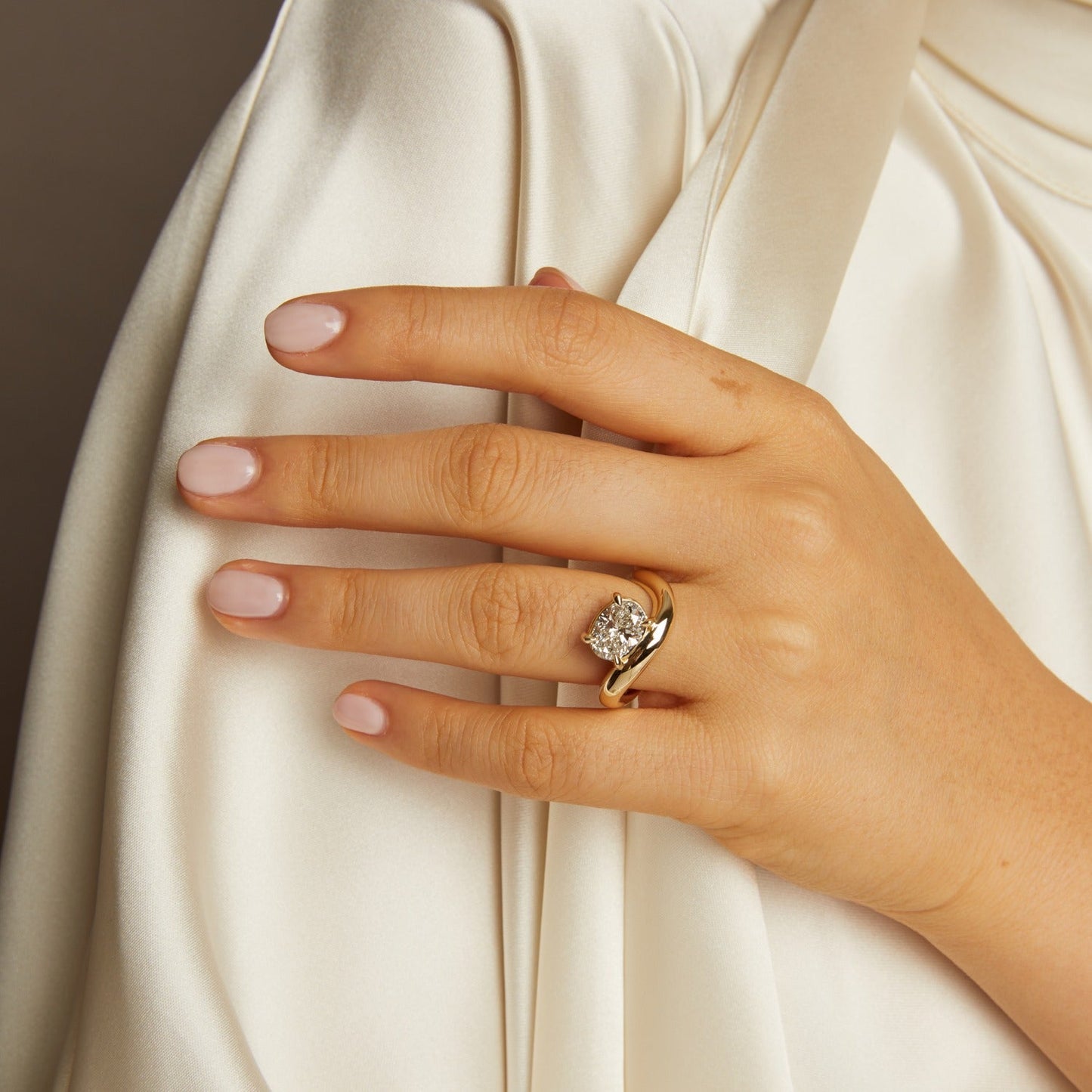 2ct Oval Lab Grown Diamond Floating Ring