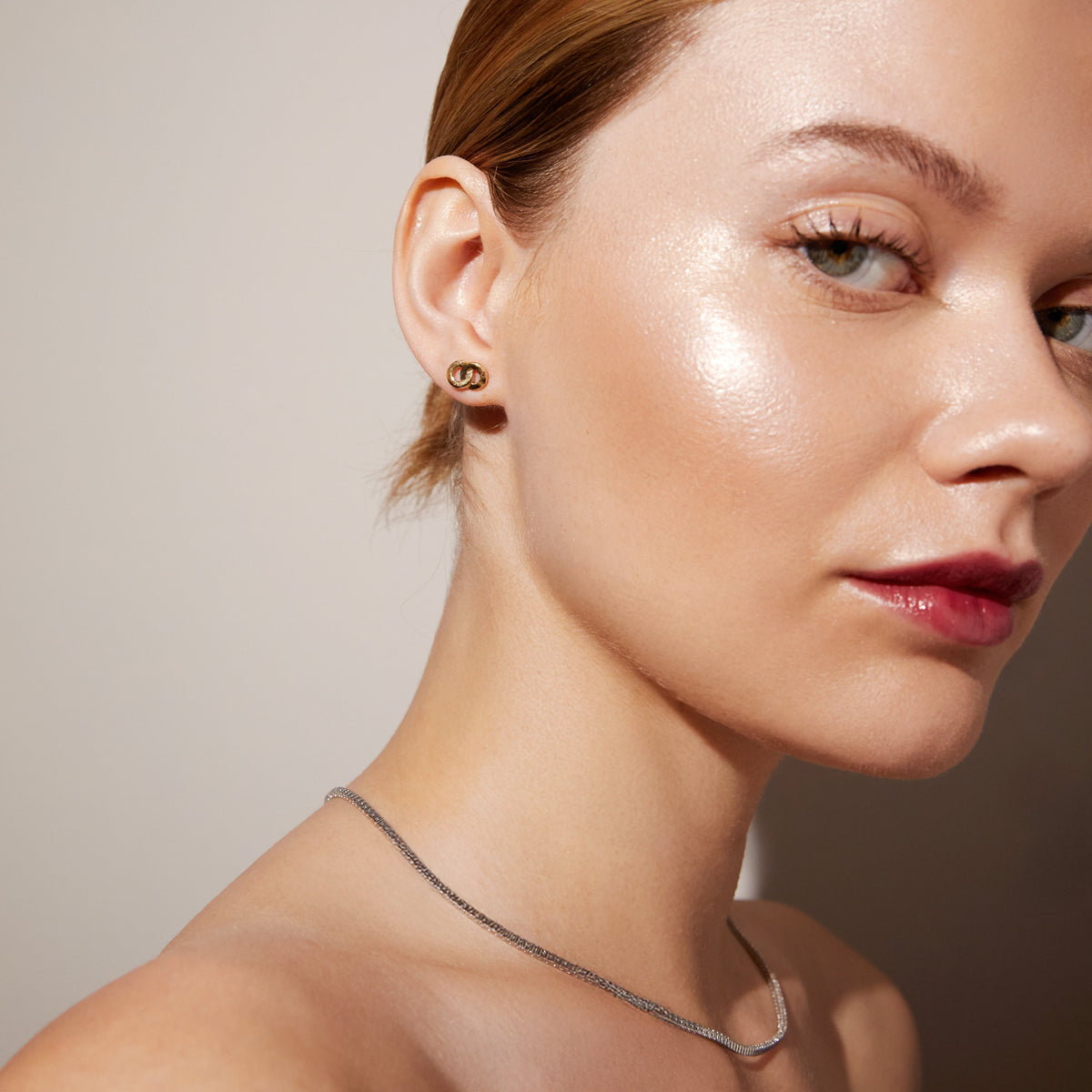 Connection Stud Earrings