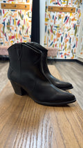 Gap Black Western Boots, 7.5
