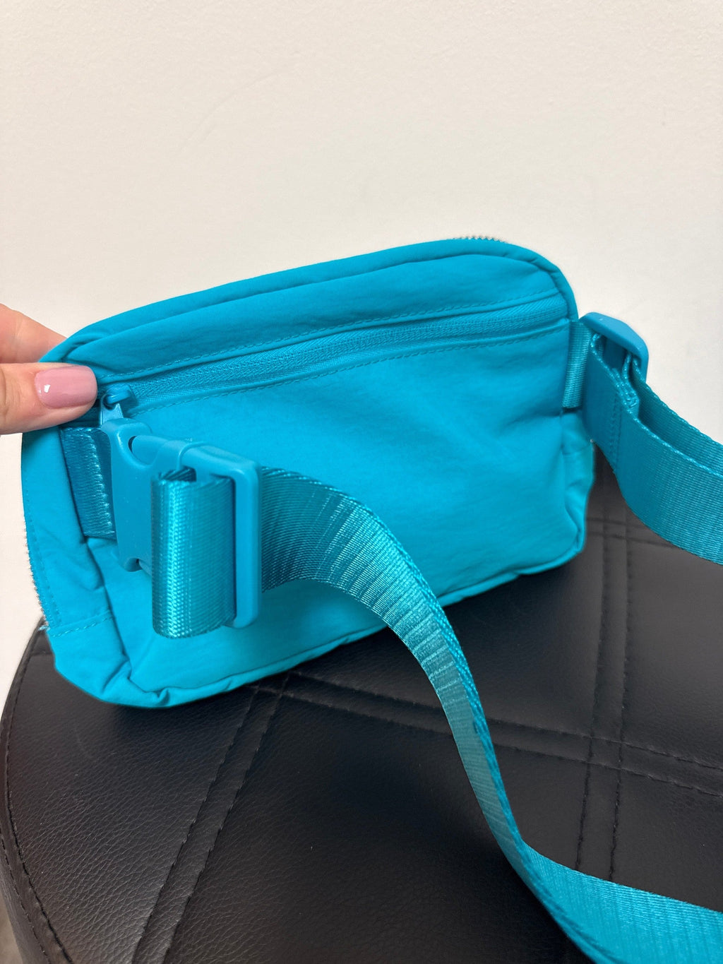 New 32 Cool Blue Crossbody Belt Bag