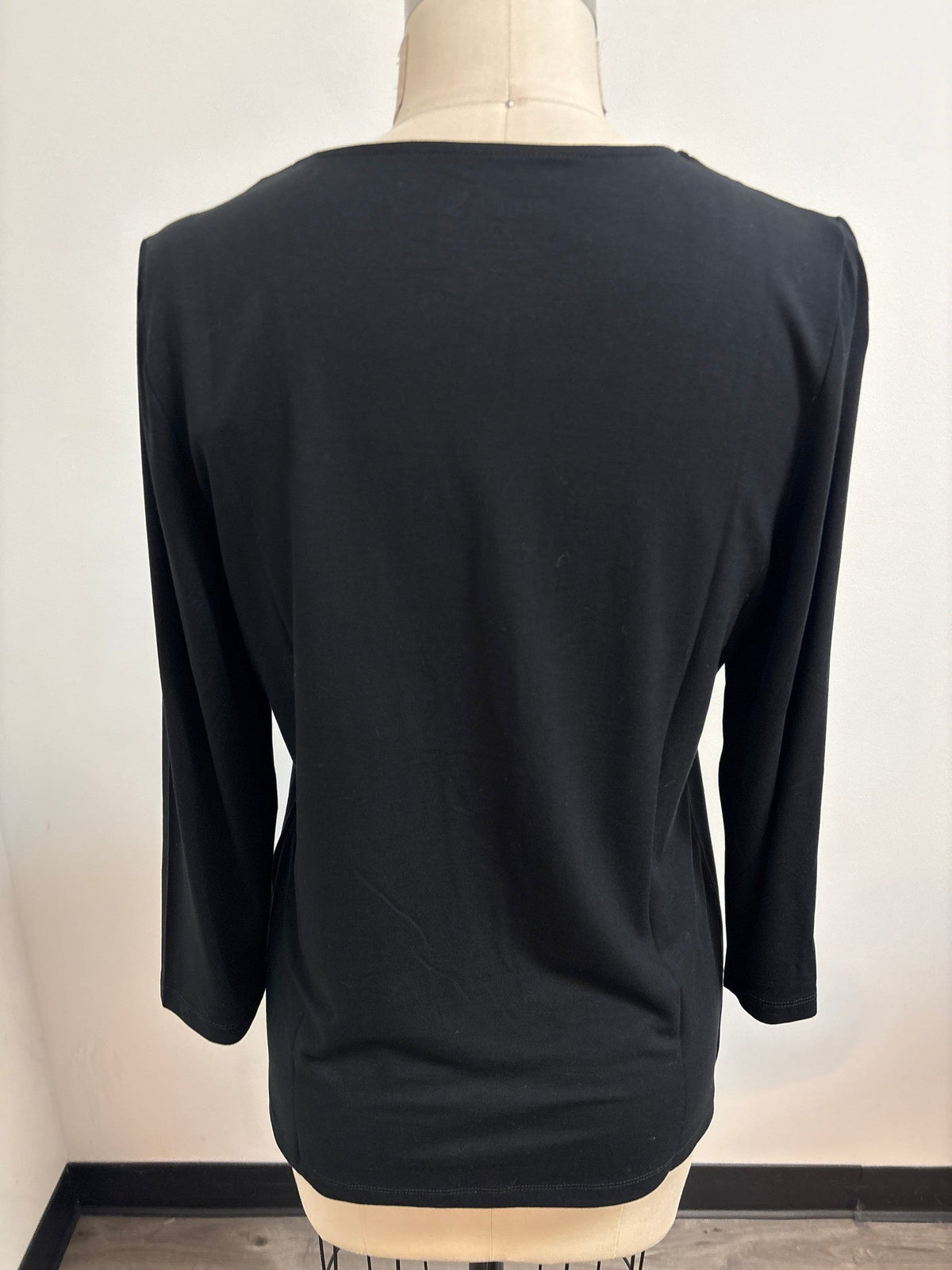 New Chico's Black Touch of Cool Top, M
