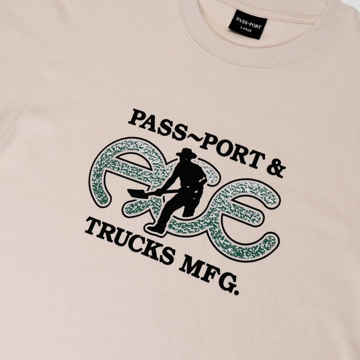 PASSPORT - ACE HAMMERTONE TEE NATURAL