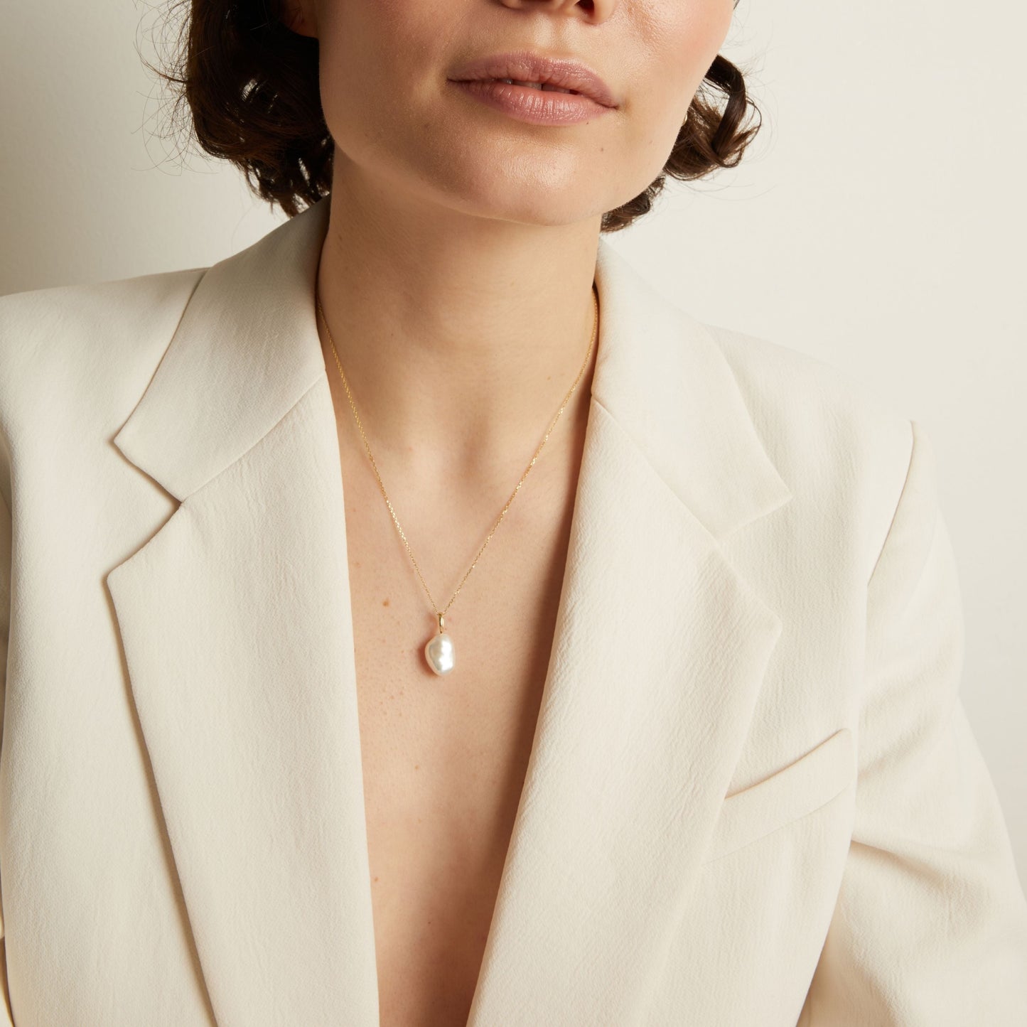 Baroque Pearl Pendant Necklace