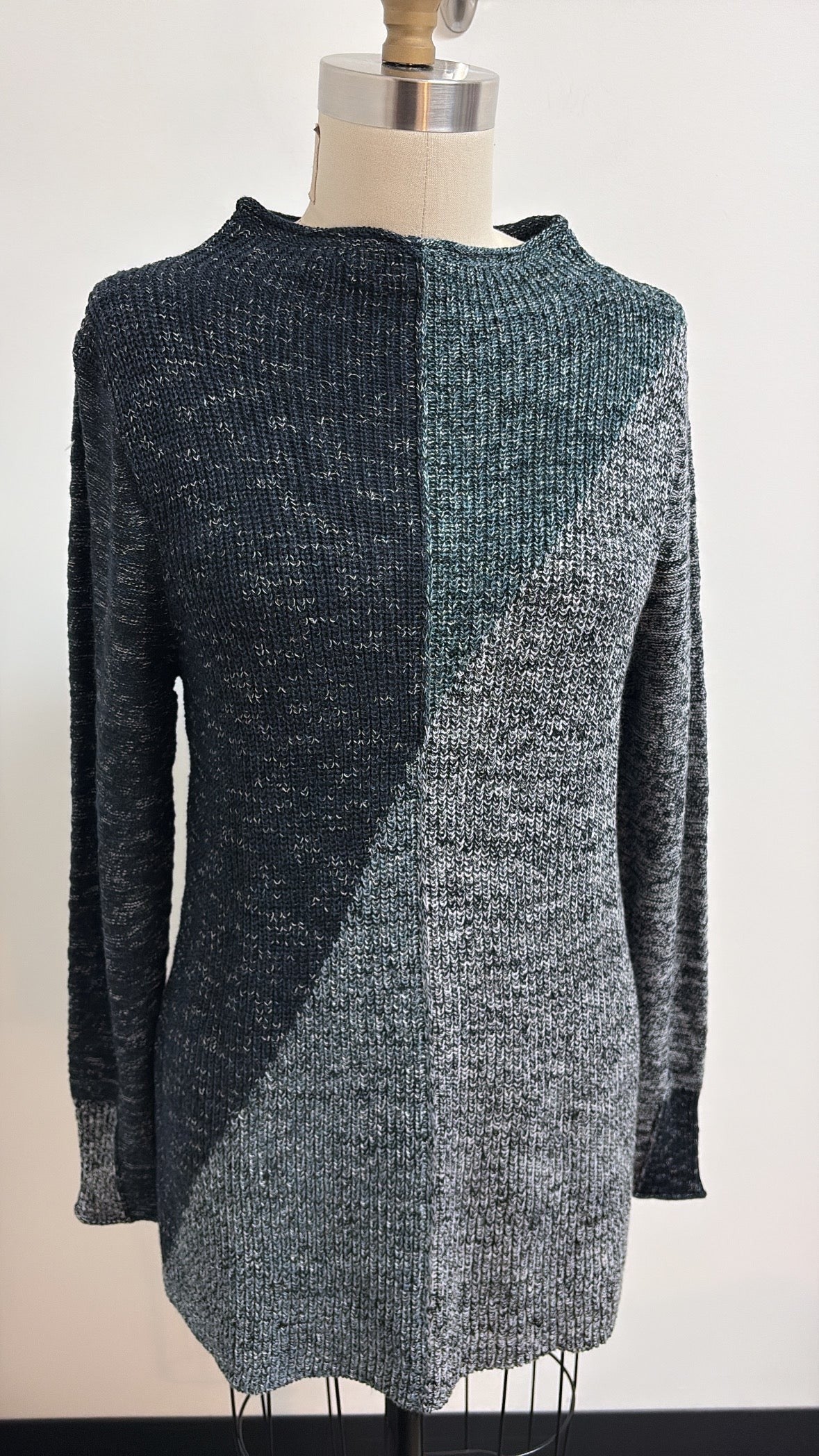 New Nic + Zoe Blue Sweater, M