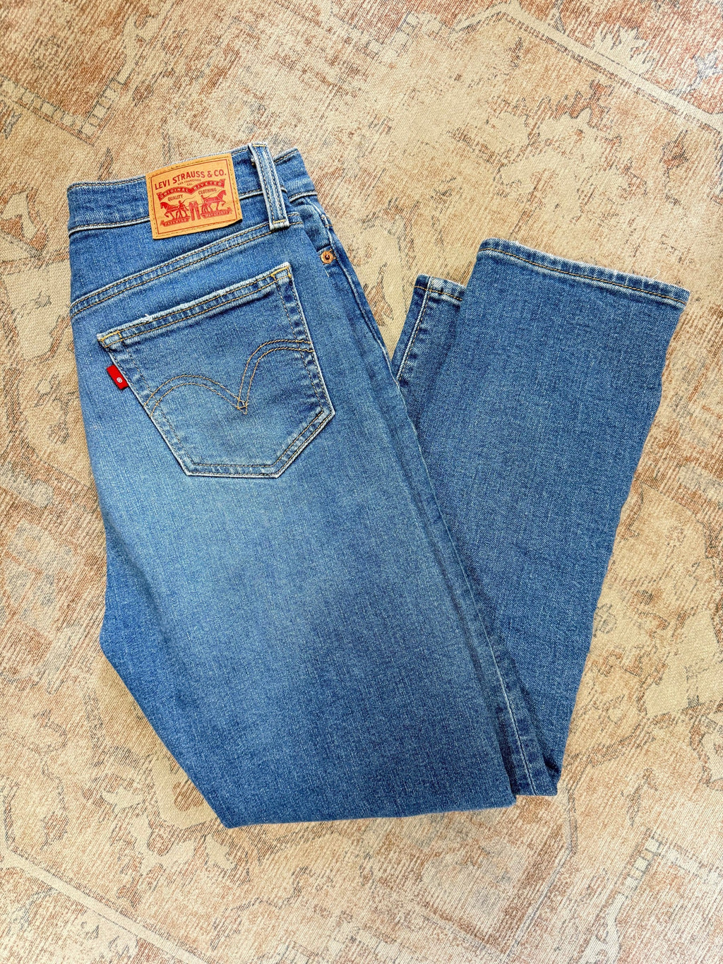 Levi’s Wedgie Straight HR Jeans (28x28)