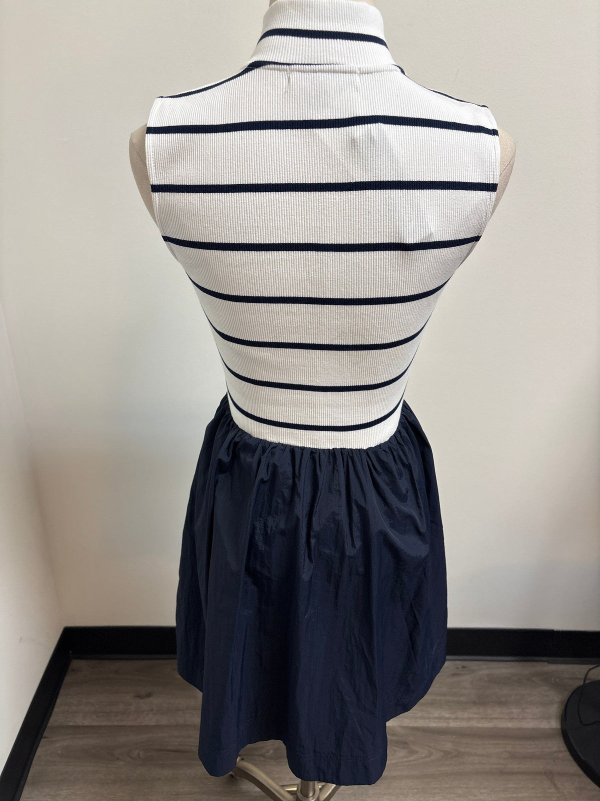 New Steve Madden Lyon White/Navy Dress, XS