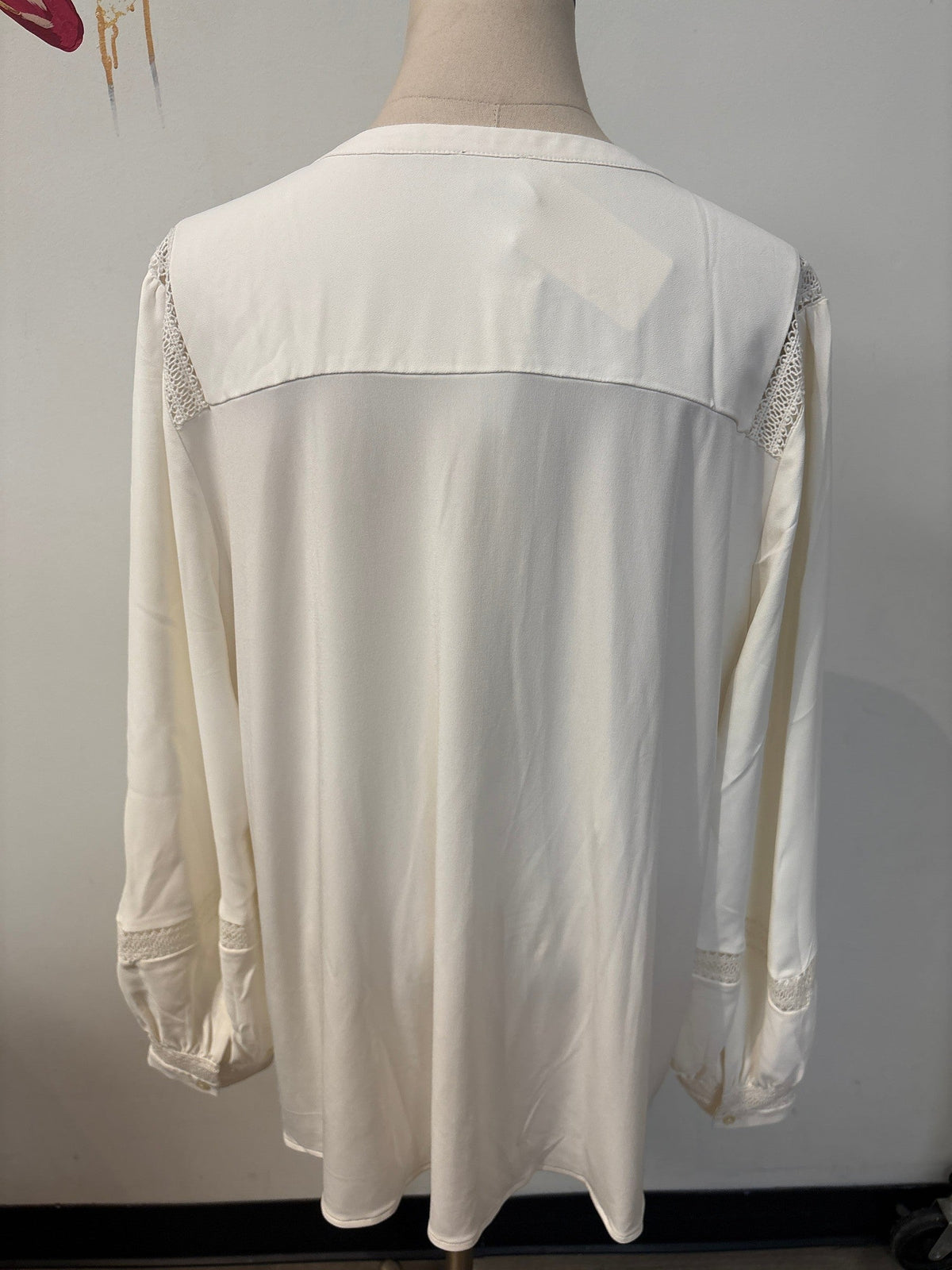 New Ann Taylor White/Cream Top, XXL