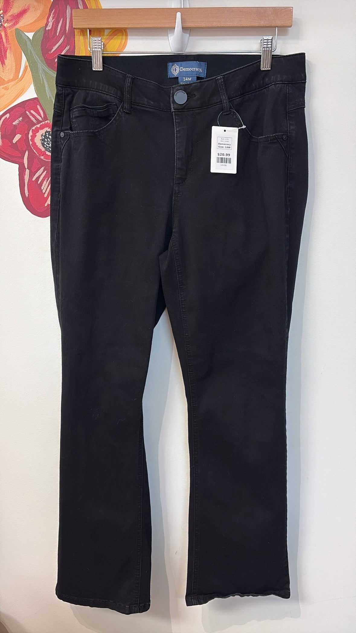 Democracy Black 31" Inseam Jeans, 14W
