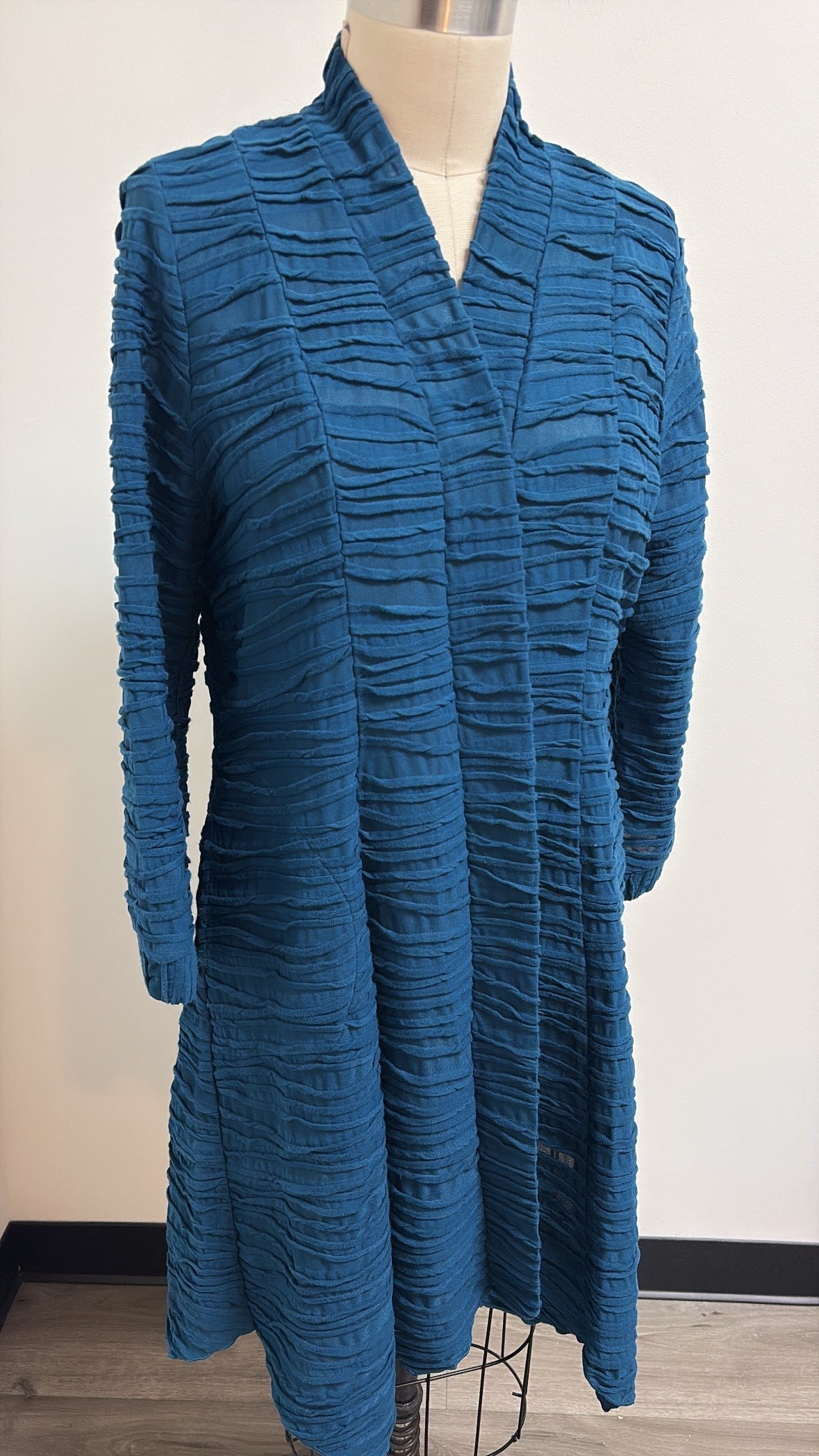 IC by Connie K Blue Sweater, XL