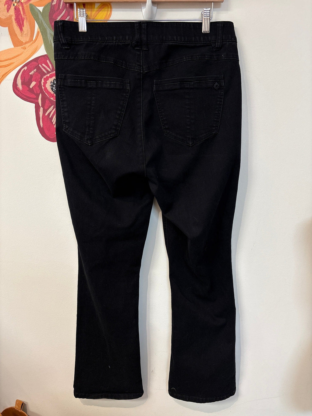 Democracy Black 31" Inseam Jeans, 14W