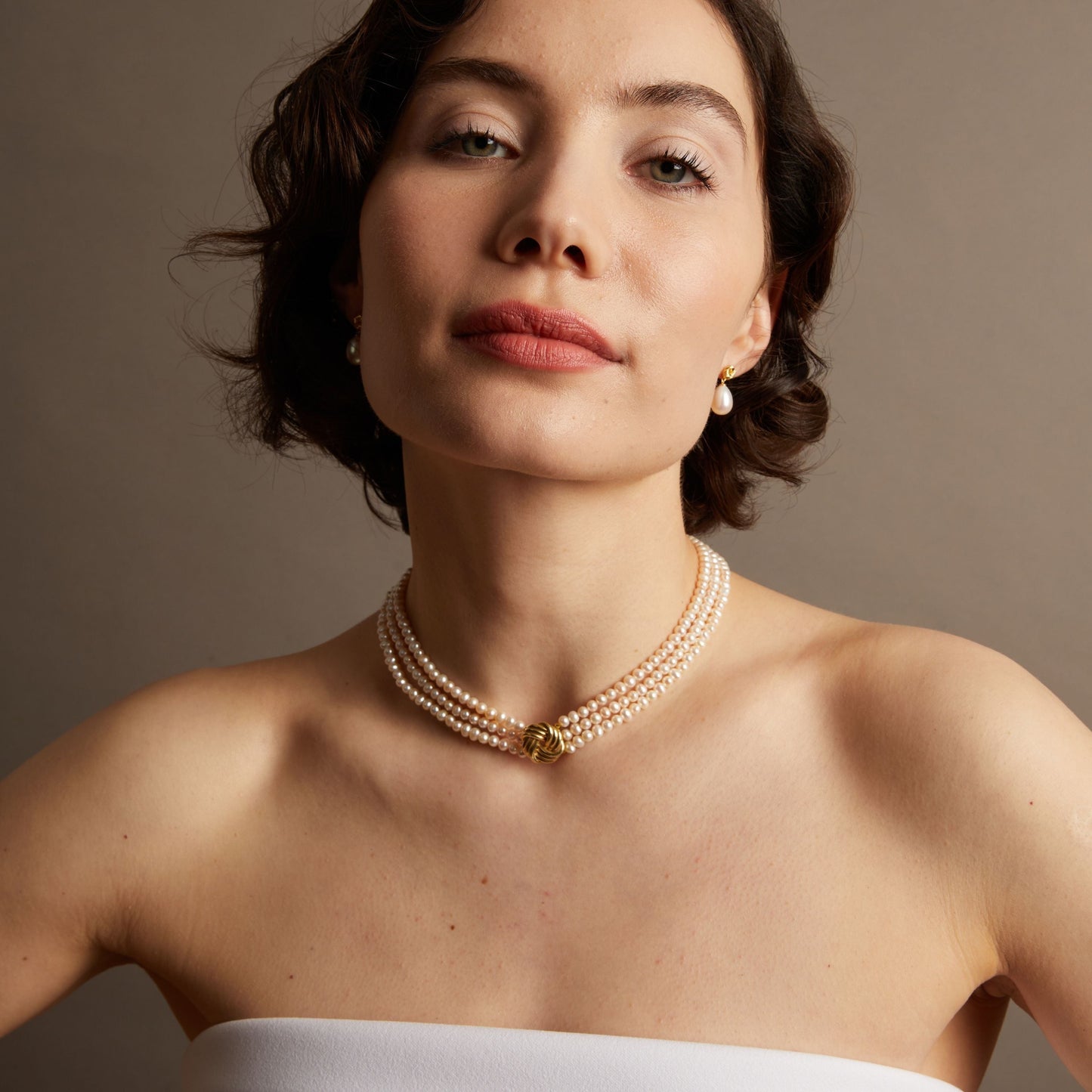Aurate x Marilyn Monroe: Gold Knot Pearl Necklace