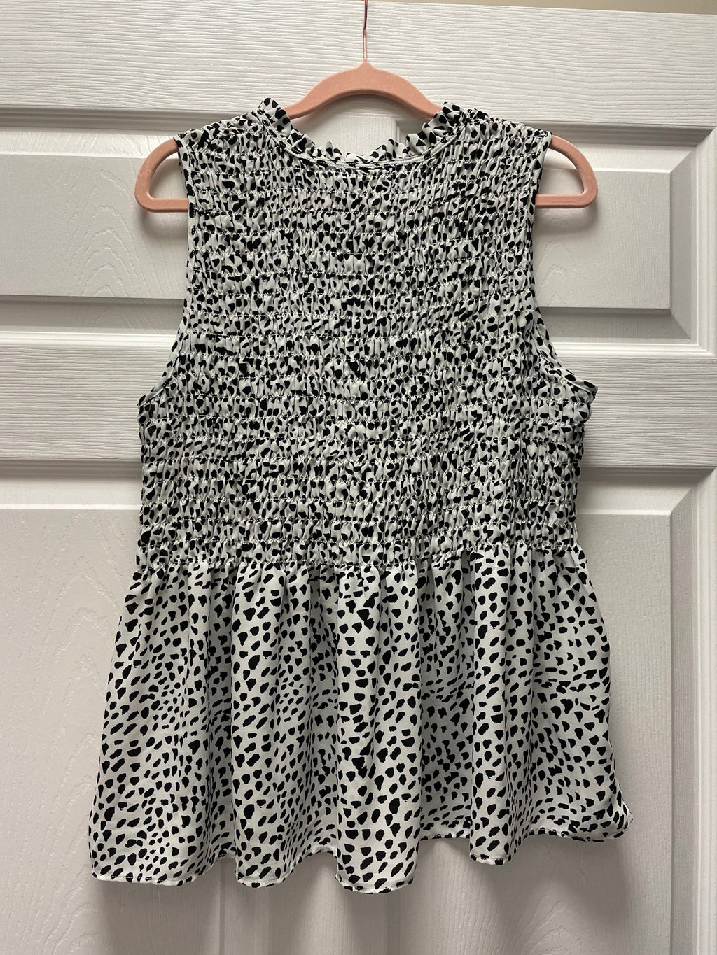 Rose + Olive B&W Blouse Sz M