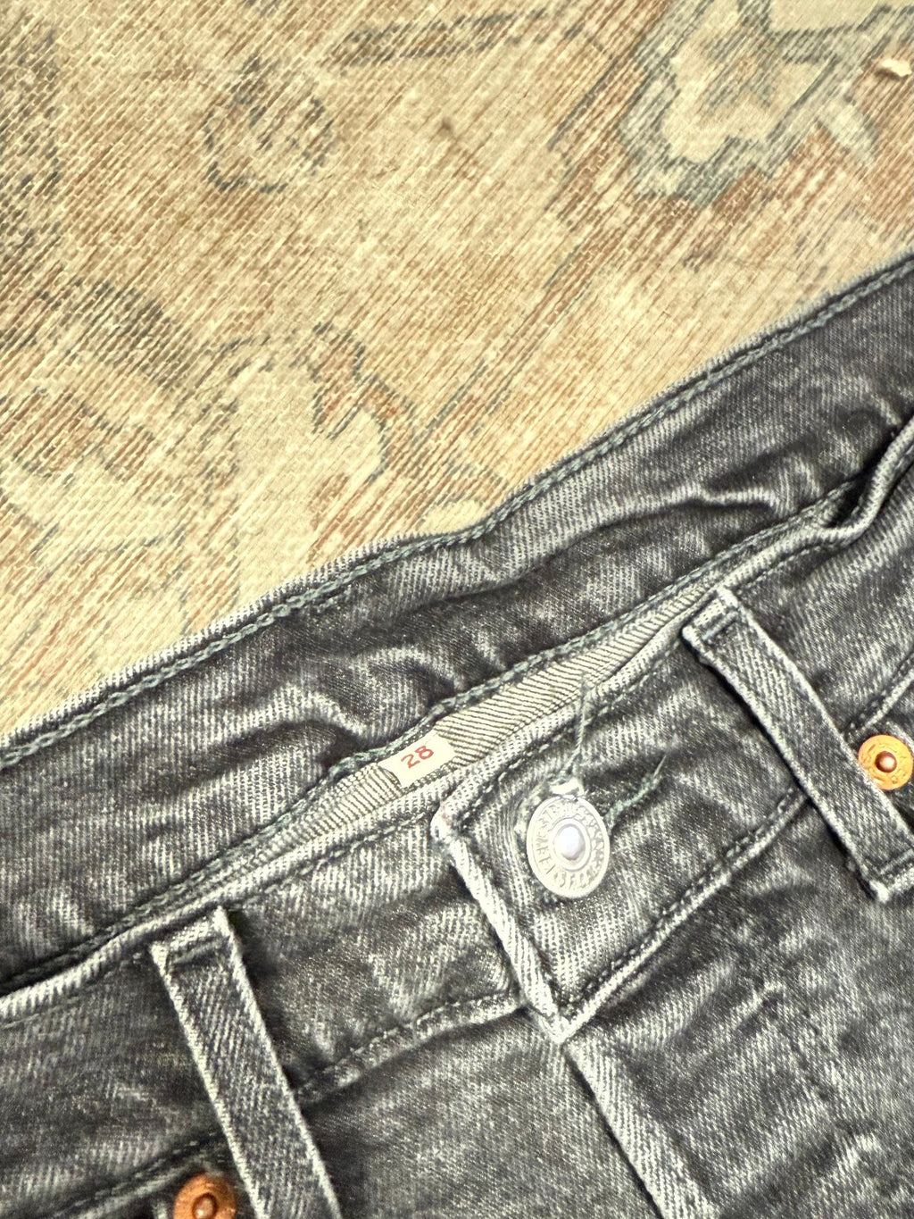 Levi’s 501 HR Jeans (28x27)