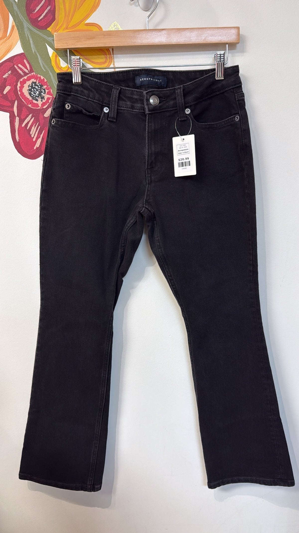 Aeropostale Black Mid Rise Boot 29" Inseam Jeans, 4 Short