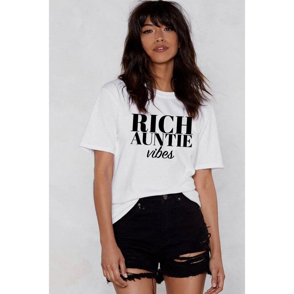 RICH AUNTIE VIBES GRAPHIC WOMEN TEE