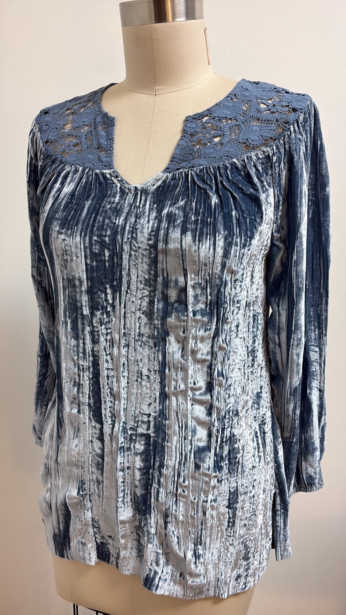 Soft Surroundings Blue Crushed Velour Top, XS Petite