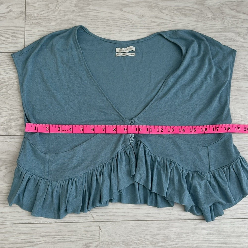 Urban Outfitters Cap Sleeve button up blouse Size Small/Med