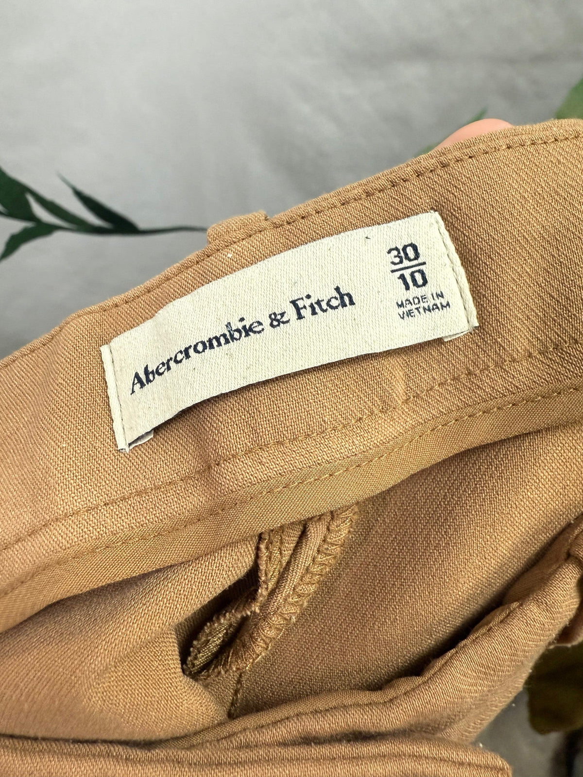 Abercrombie Cross Waist Straight Tailored Trouser 30” (30)
