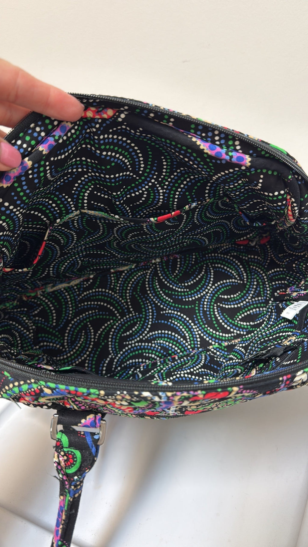 New Vera Bradley Black Turnlock Kiev Paisley Shoulder Bag