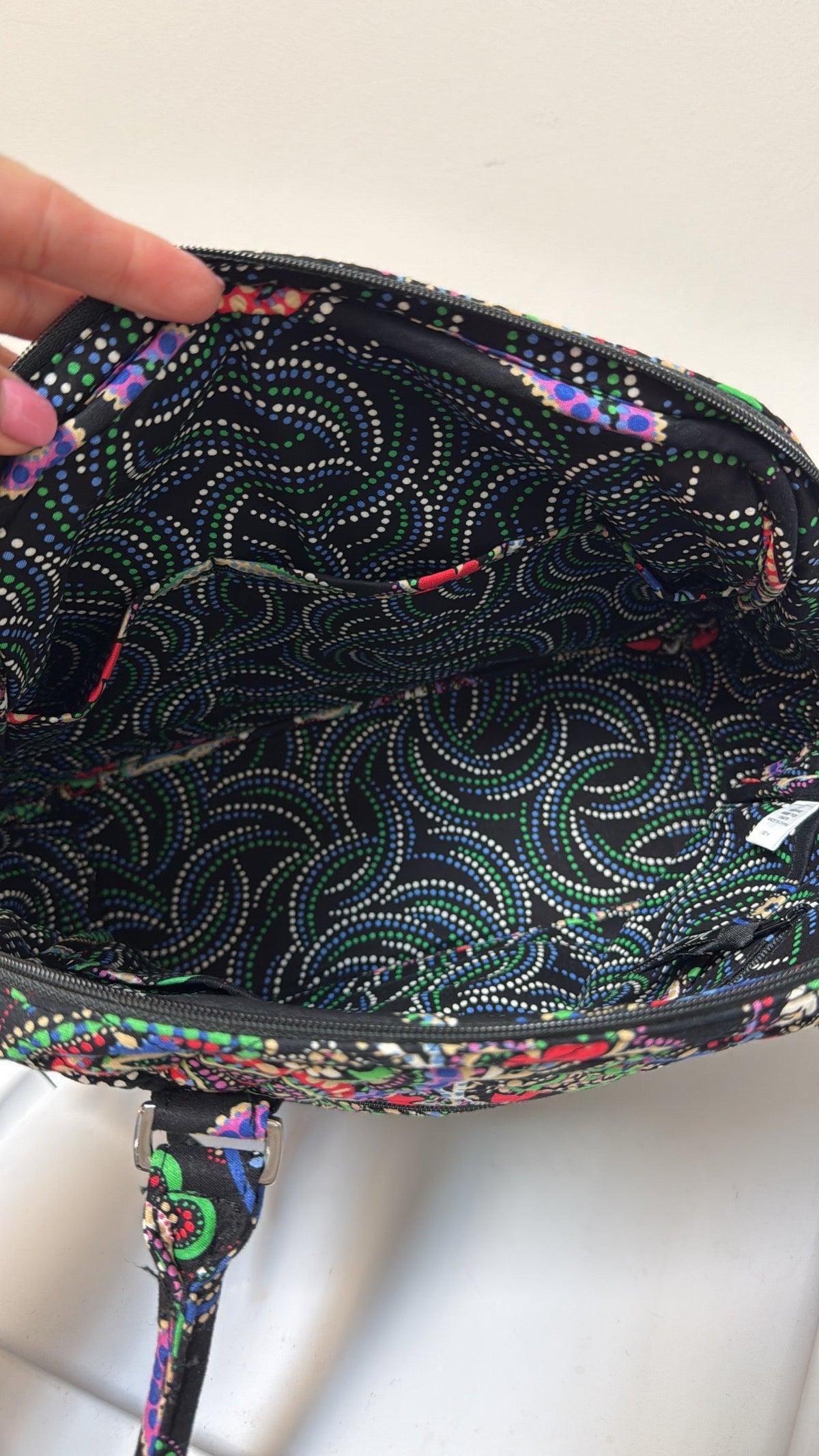 New Vera Bradley Black Turnlock Kiev Paisley Shoulder Bag