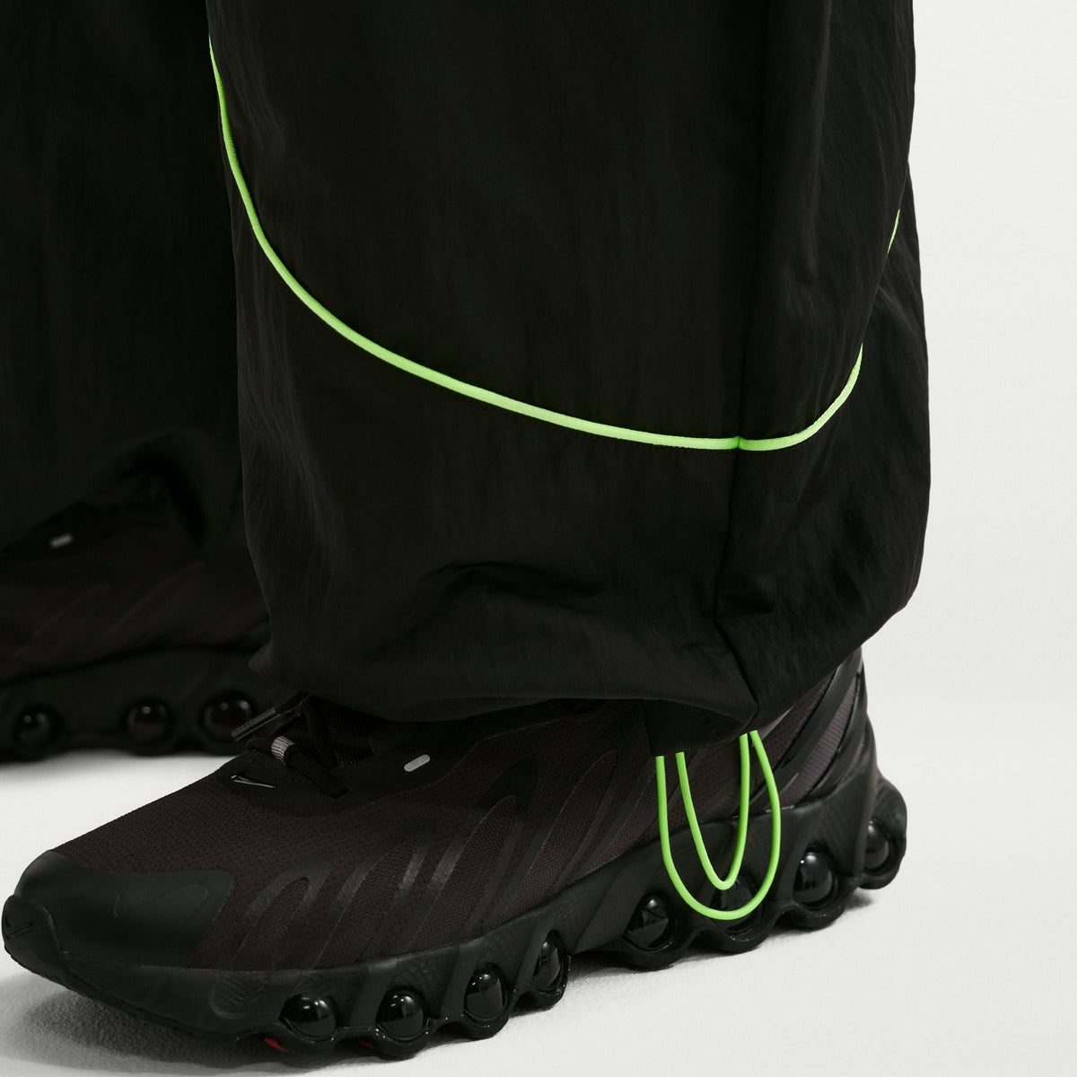 Nike Projet F.R.O.G. Tobi Pants (Black/Green)