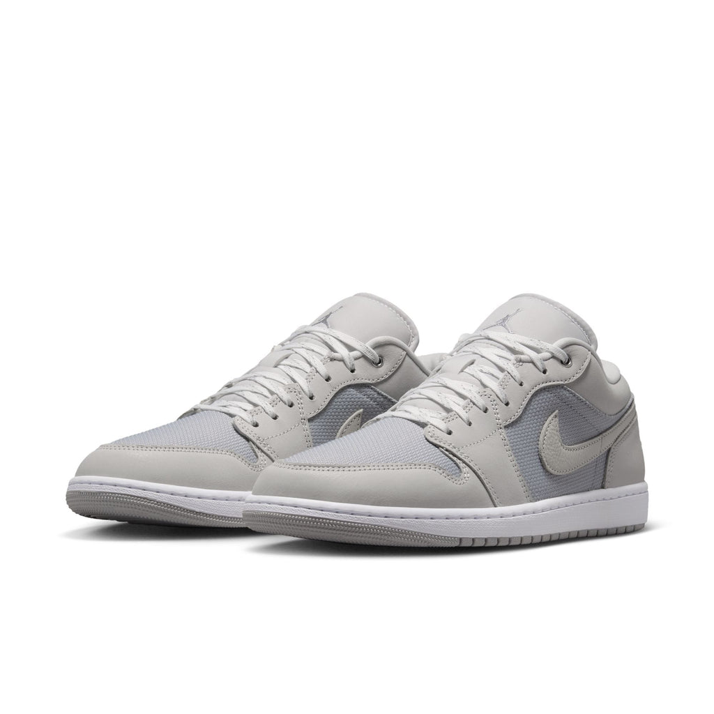 Air Jordan 1 Low SE (Off White/LT Smoke Grey)