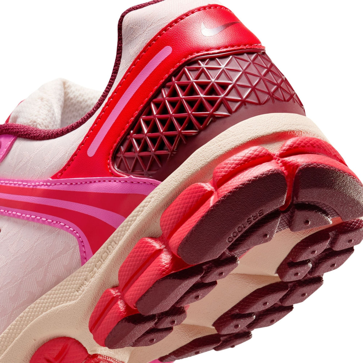 WMNS Nike Vomero 5 (Light Soft Pink/LT Crimson)