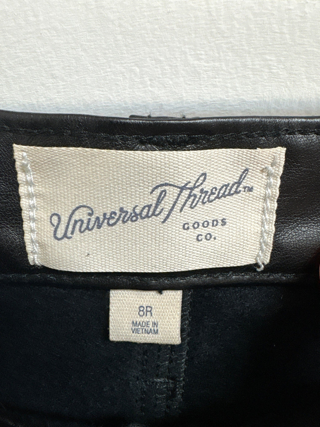 Universal Thread Black Faux Leather 90s Straight 32" Inseam Jeans, 8