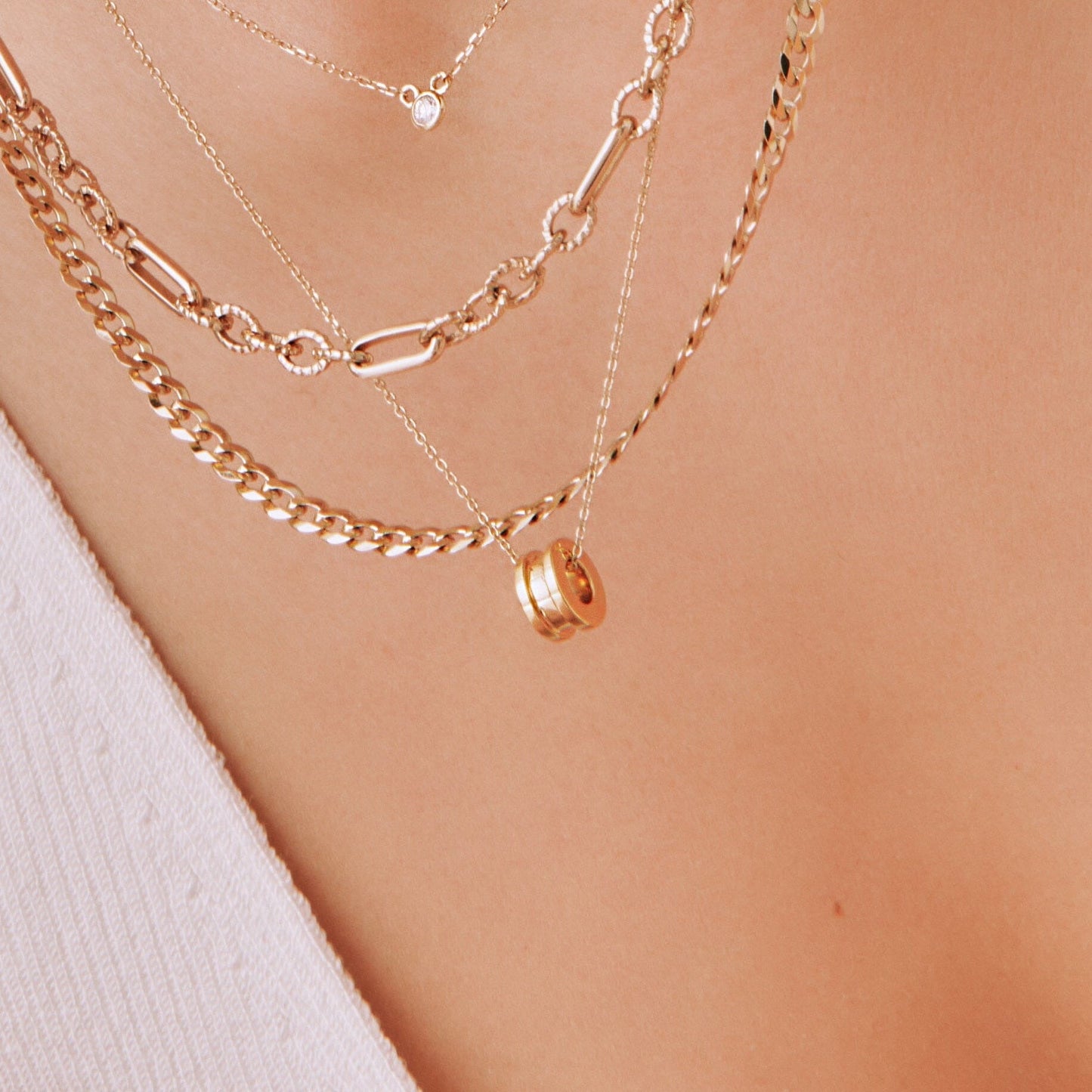 Column Pendant Necklace