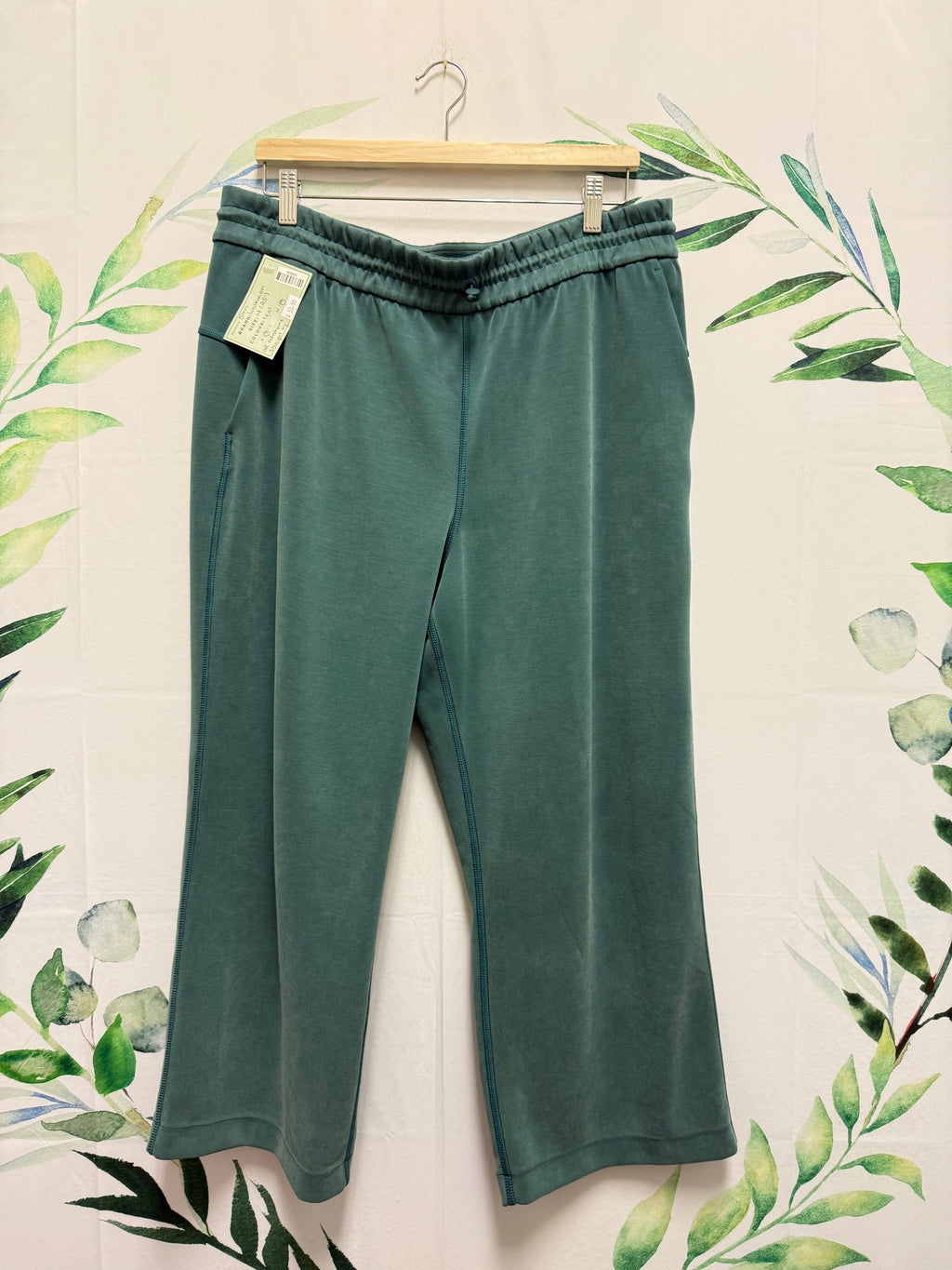 Lululemon Softstreme Straight Leg Crop 24” (14)