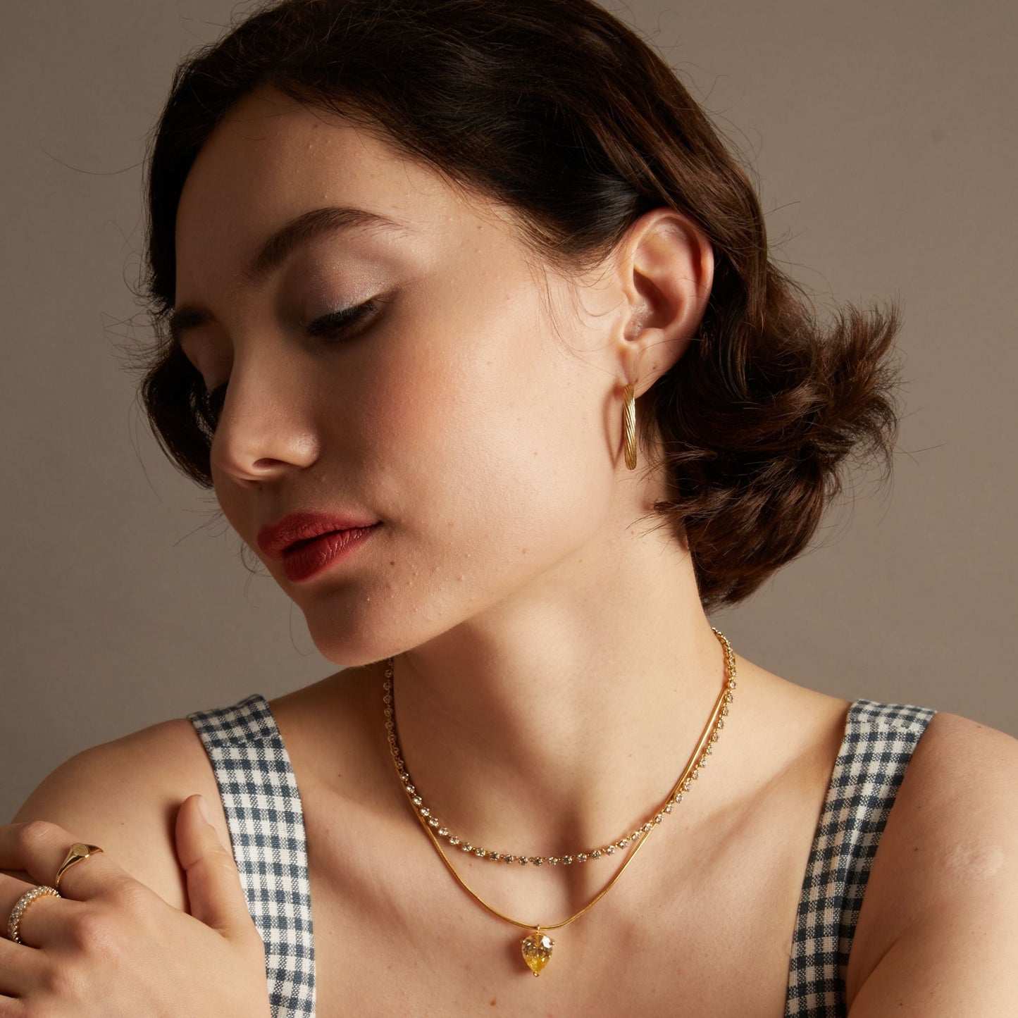 Aurate x Marilyn Monroe: Twisted Rope Hoop Earrings