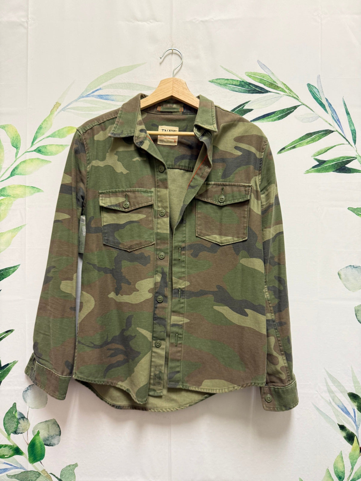 Aritzia TNA Button Down (S)