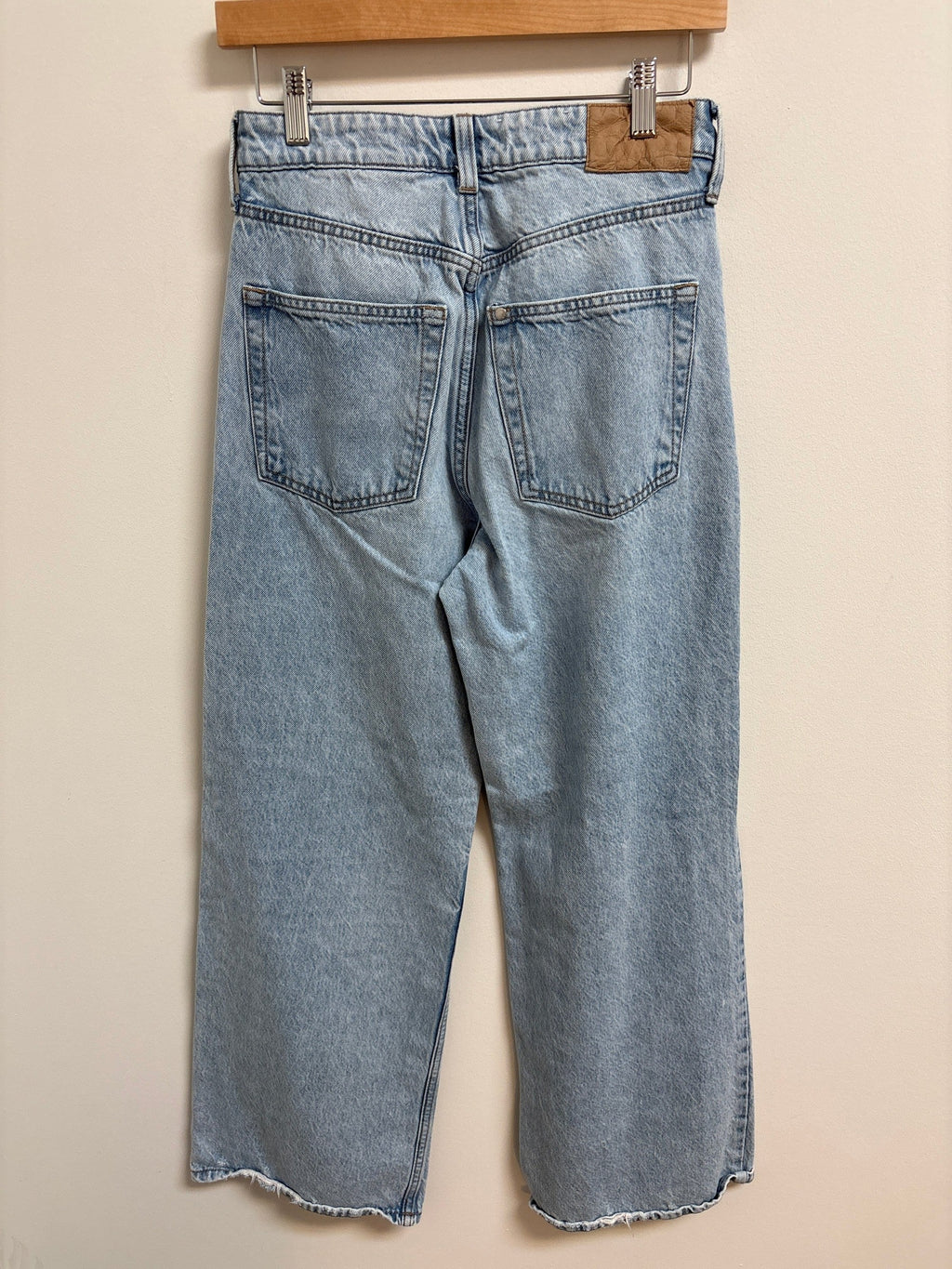 H&M 30" Inseam Wide Leg Jeans, 4