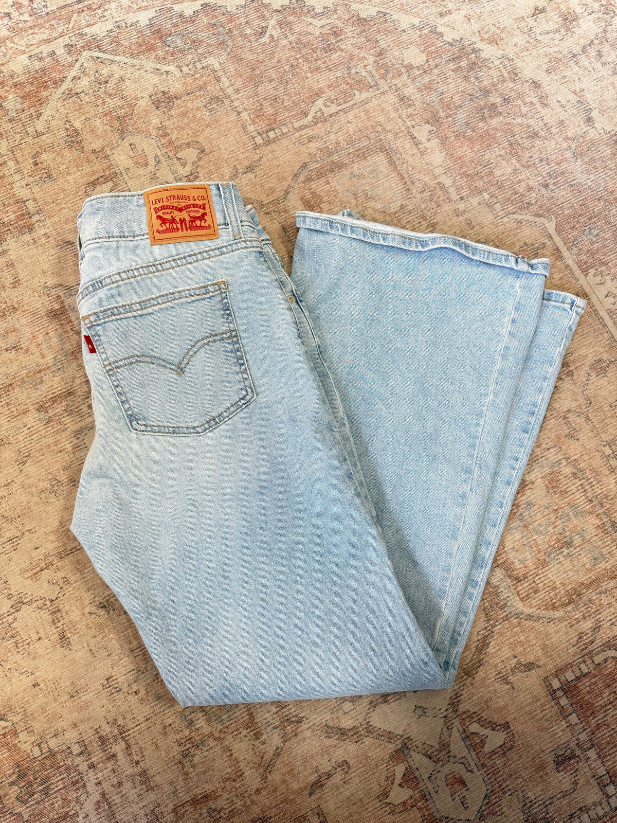 Levi’s Superlow Flare Jeans (31x32)