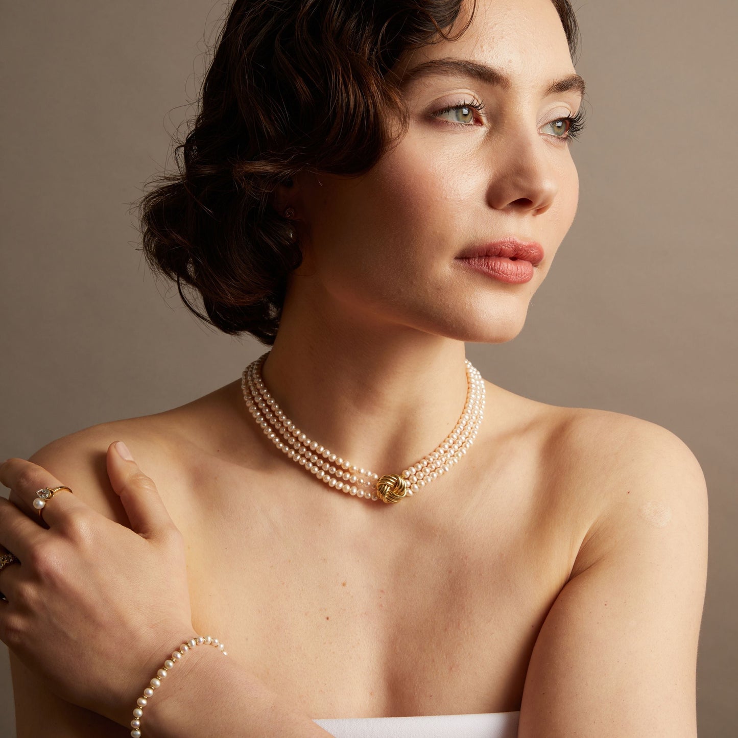 Aurate x Marilyn Monroe: Gold Knot Pearl Necklace