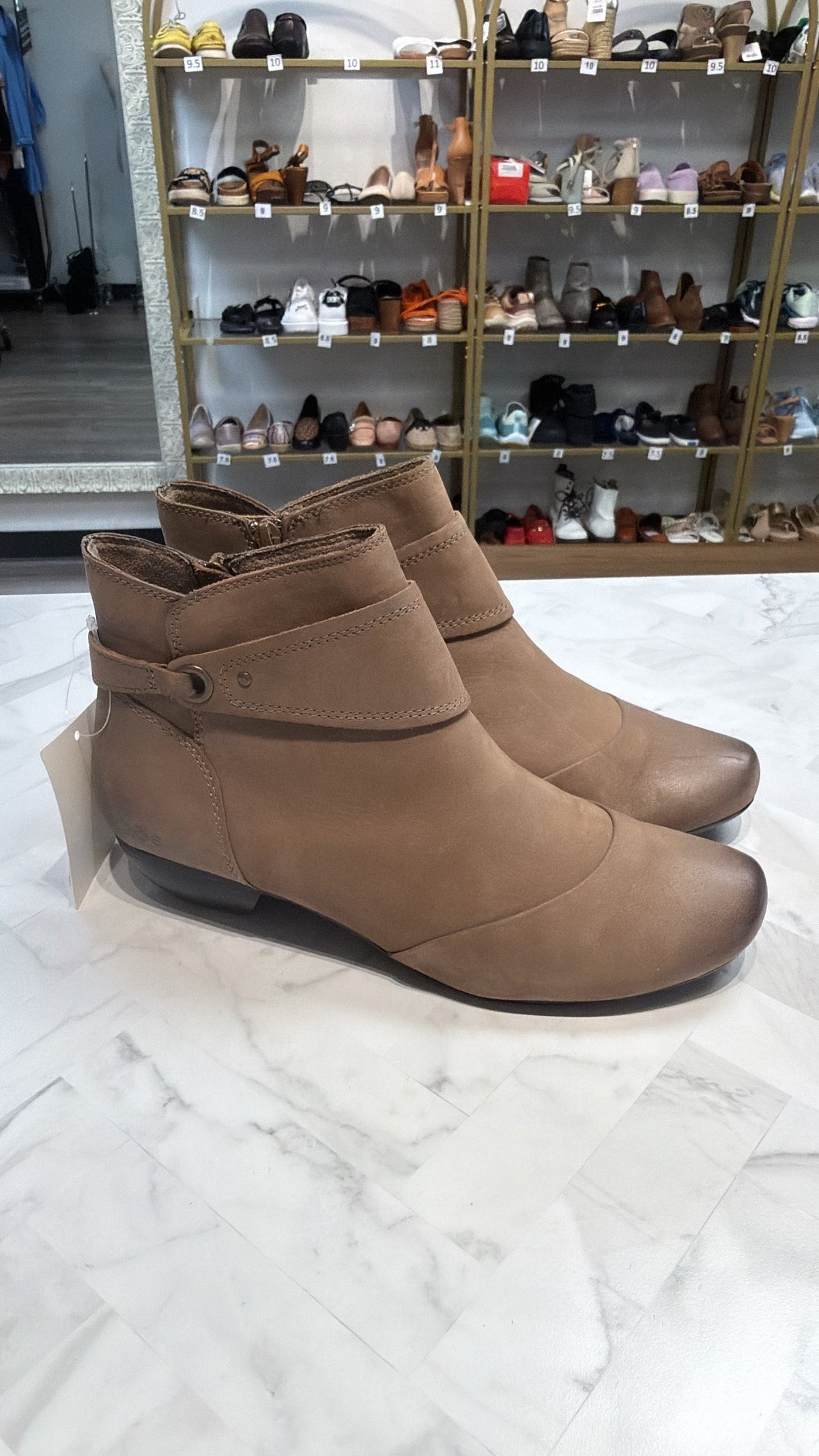 Taos Image Brown Boots, 8
