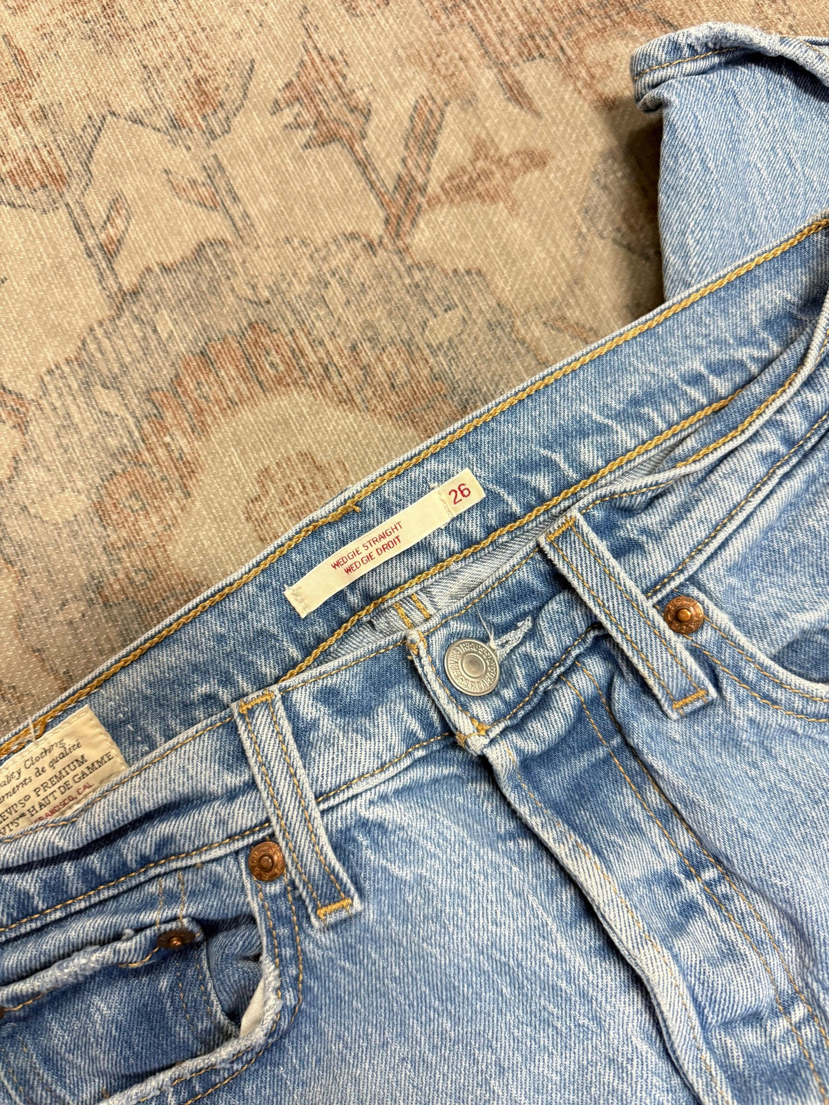 Levi’s Wedgie HR Jeans (26x26)