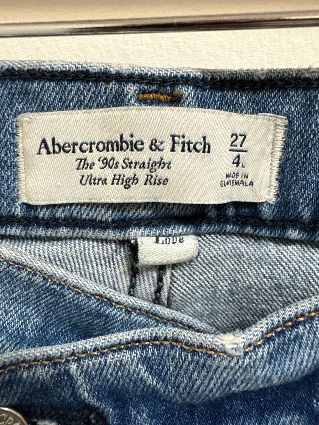Abercrombie & Fitch 90s Straight Ultra Rise 31" Inseam Jeans, 4