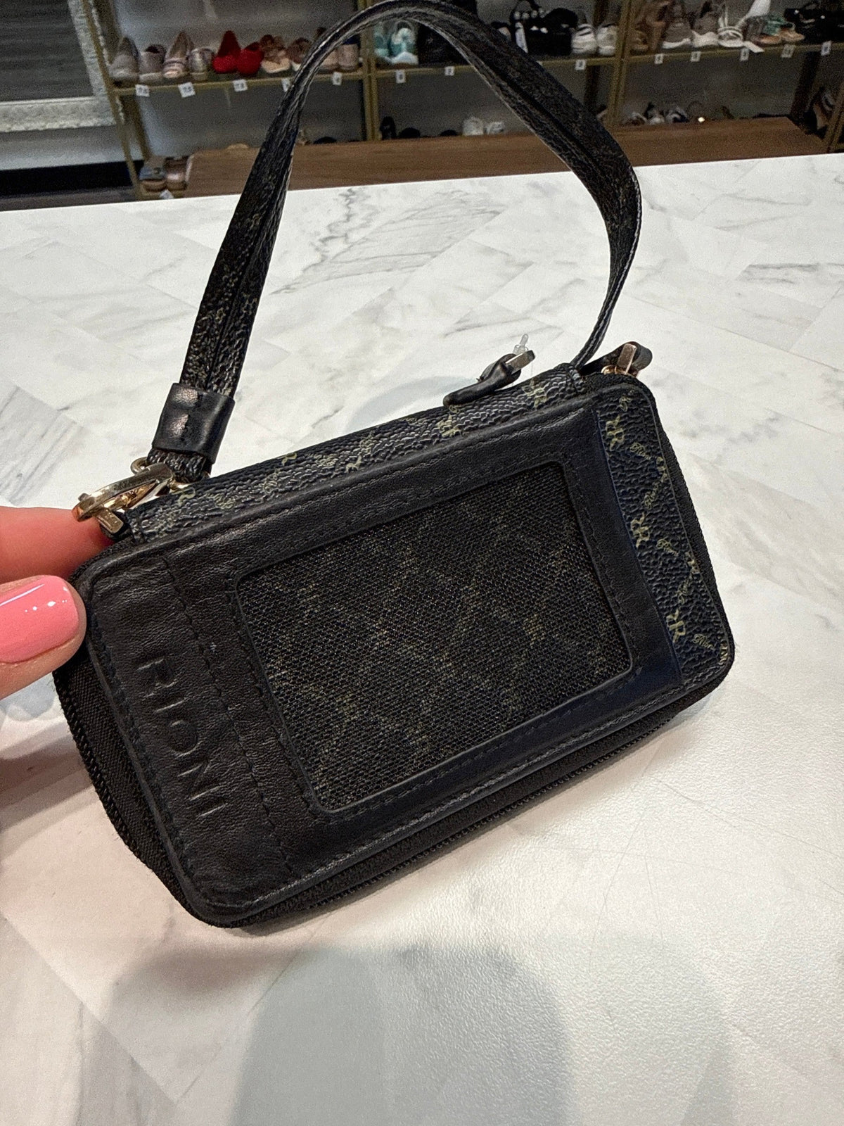 Rioni Black Wristlet, 5"x3"