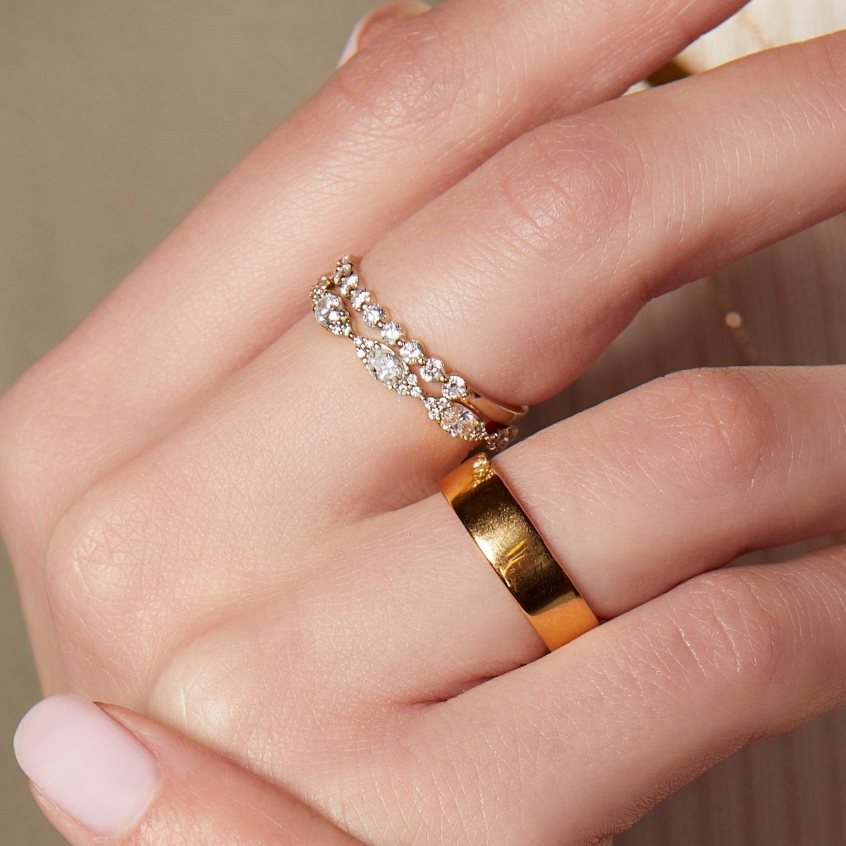Half-Studded Prong Diamond Gold Band