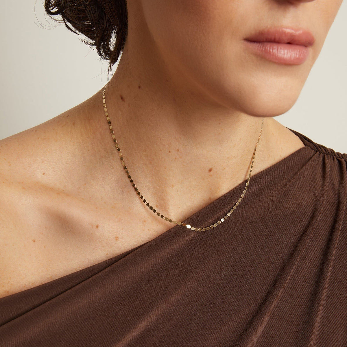Flat Valentino Chain Necklace
