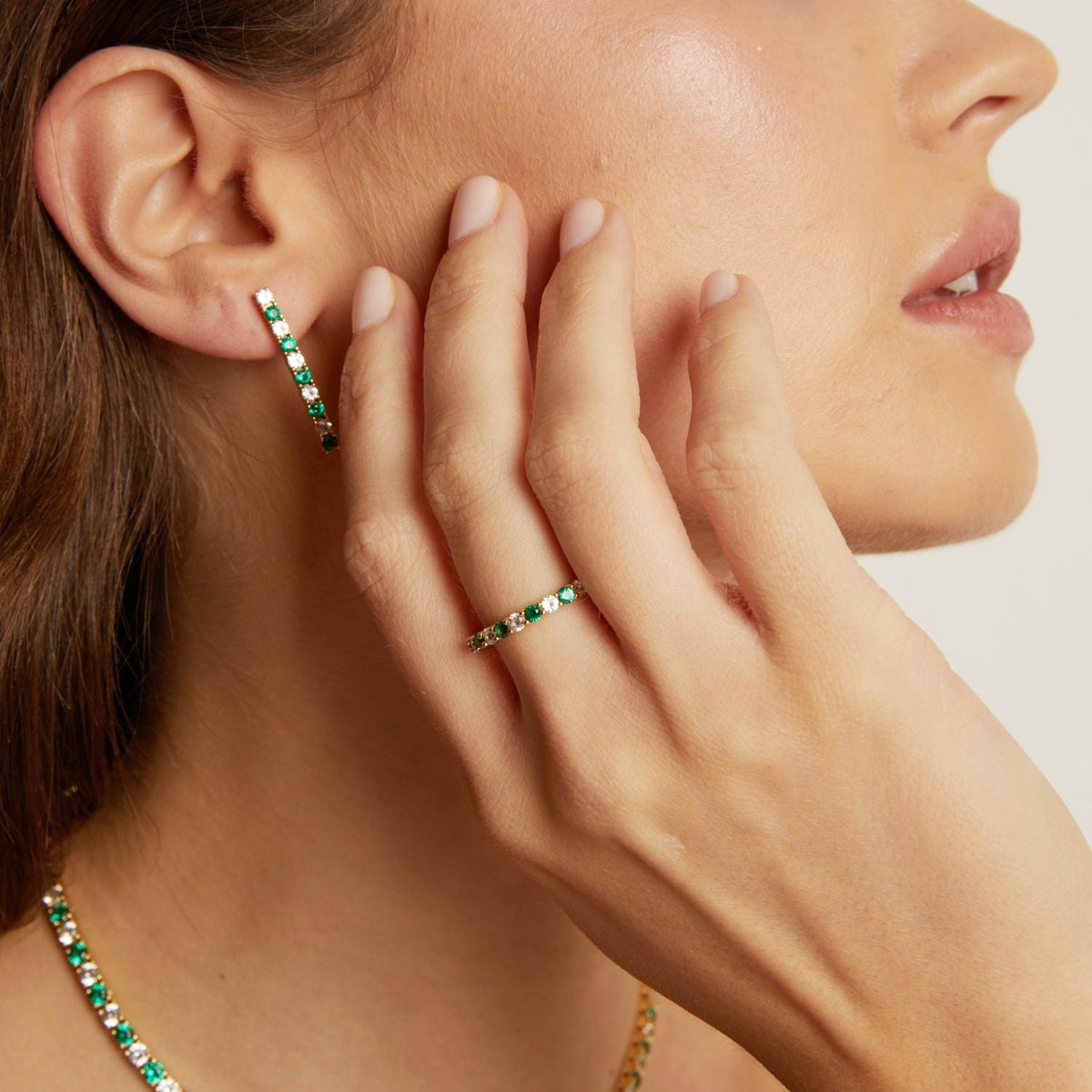 Lab Grown White Sapphire and Green Emerald Alternating Eternity Ring