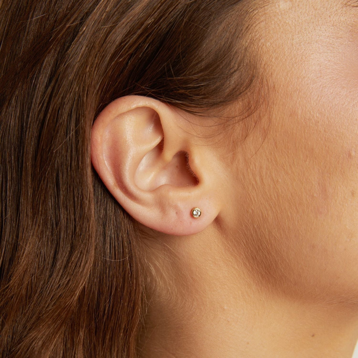 Aurate x Wilson: Lab Grown White Sapphire Bezel Stud Earrings