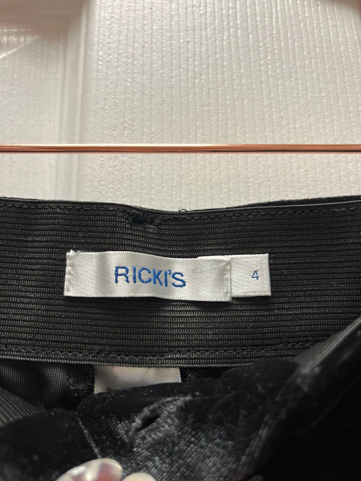 Ricki’s Black Velvet Pants Sz 4