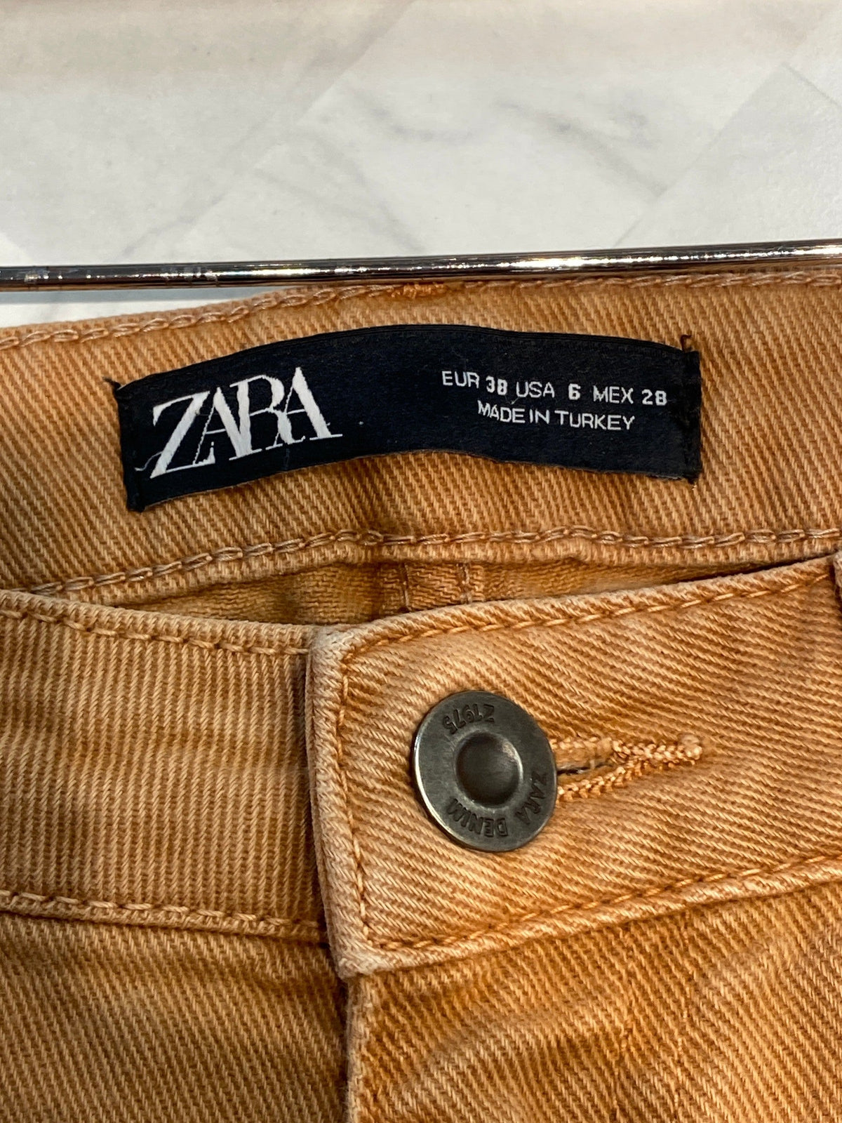 Zara Brown 26" Inseam Jeans, 6