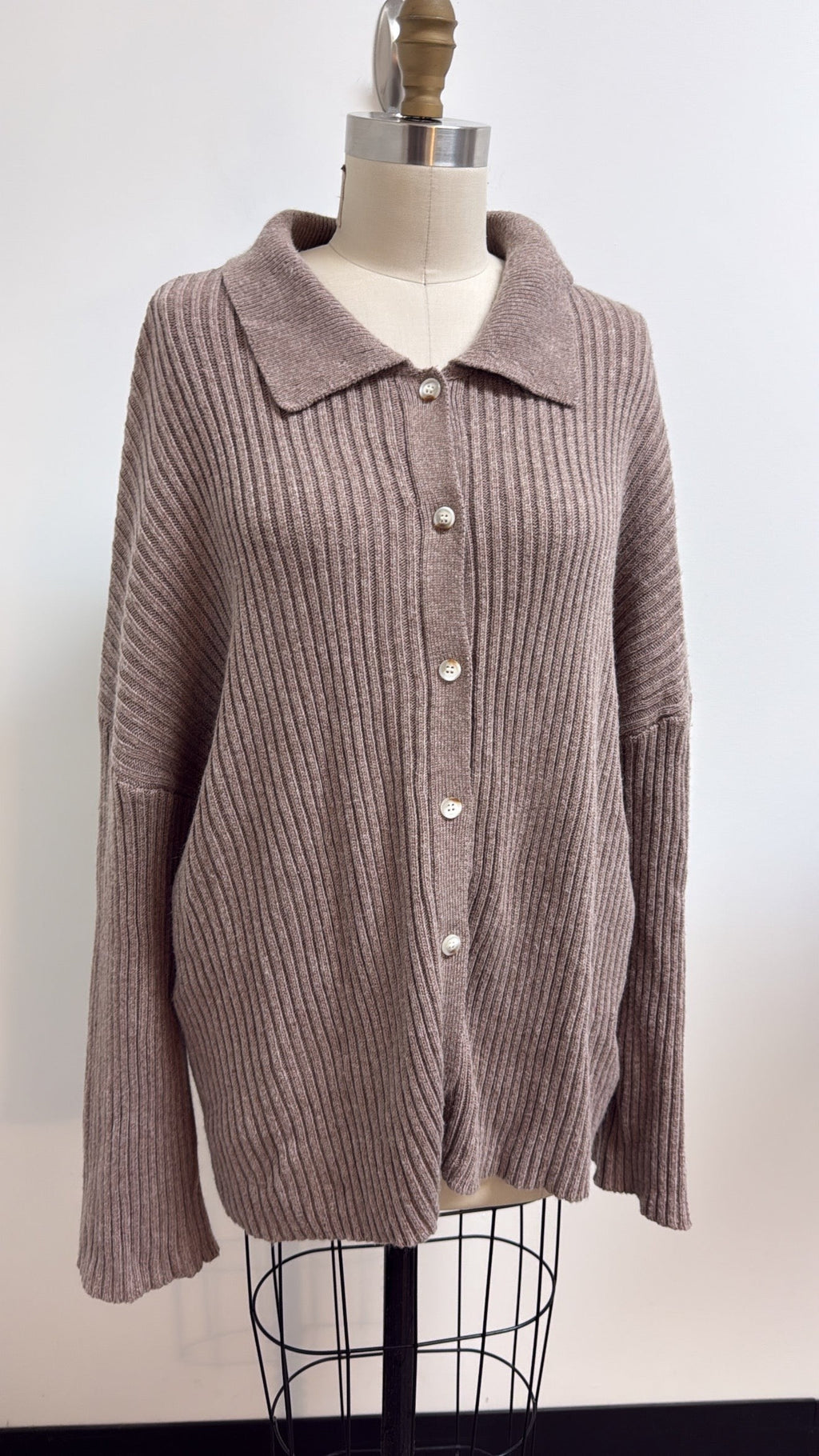 Lalavon Brown Sweater, L