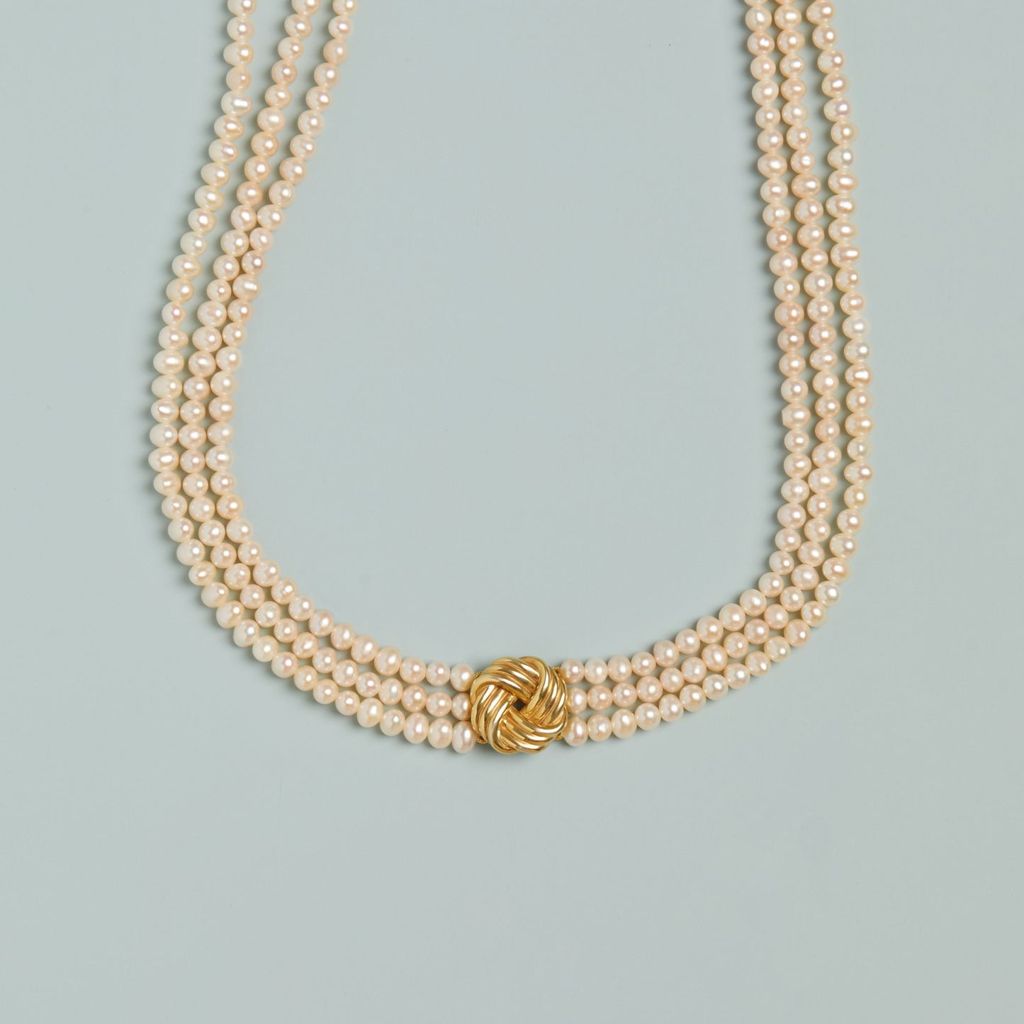 Aurate x Marilyn Monroe: Gold Knot Pearl Necklace