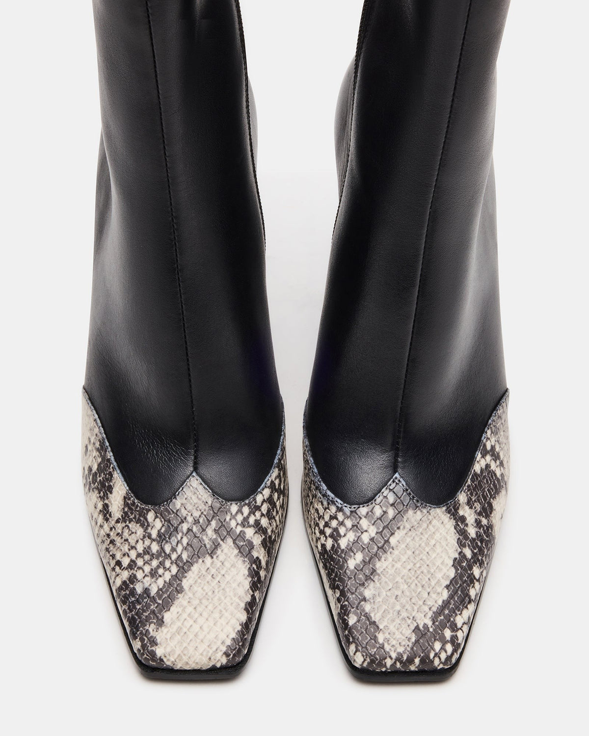 LYLE BLACK LEATHER WITH SNAKE