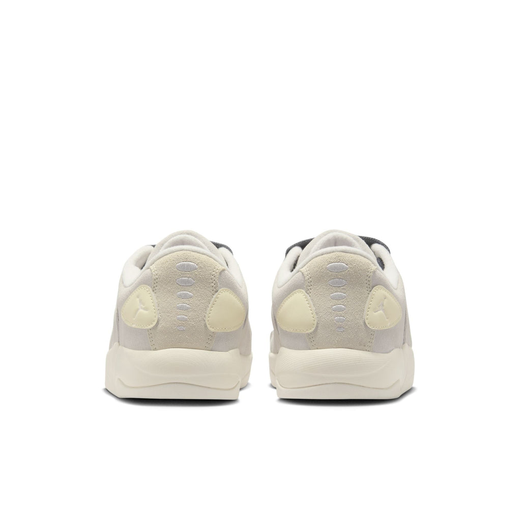 Air Jordan Session (Sail/Varsity Red)