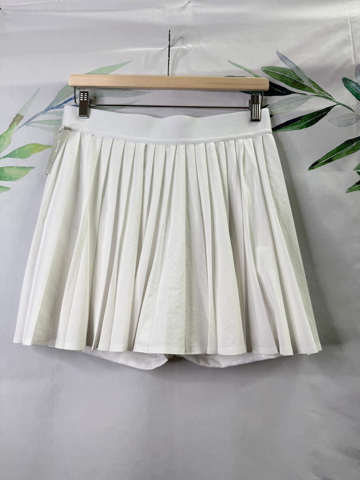 Aritzia Golden Tennis Pro Micro Skirt (XL)
